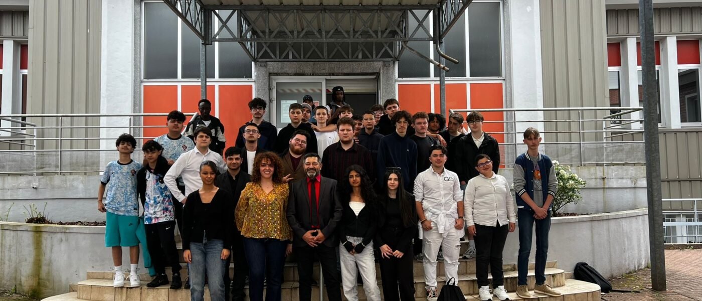 Pause stylée au lycée Cuvelette : pizzas et dress code au rendez-vous !