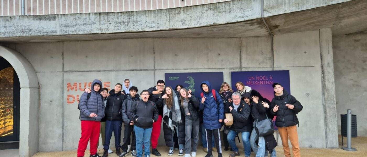 Les élèves de 3PM du lycée Ernest Cuvelette décrochent la brillante 3ème place à la Coupe Icare 2025 Les élèves de 3PM du lycée Ernest Cuvelette décrochent la brillante 3ème place à la Coupe Icare 2025