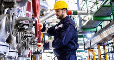Une formation à la certification de spécialisation de niveau 4 de technicien des services à l&rsquo;énergie